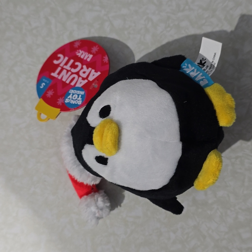 Bark Dog Toy NWT Aunt Arctic Size‎ Small 0-20 Pounds